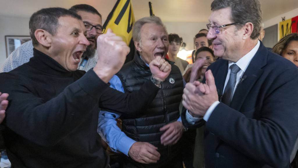 Grosse Freude bei Mauro Poggia und Anhängern der Partei Mouvement citoyens genevois (MCG).