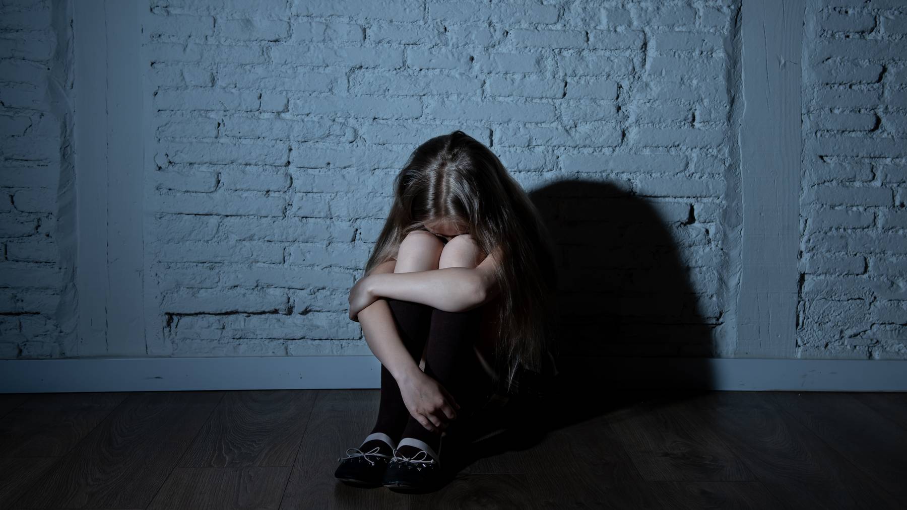 Vater hat Tochter fast täglich vergewaltigt – nun muss er ins Gefängnis |  PilatusToday