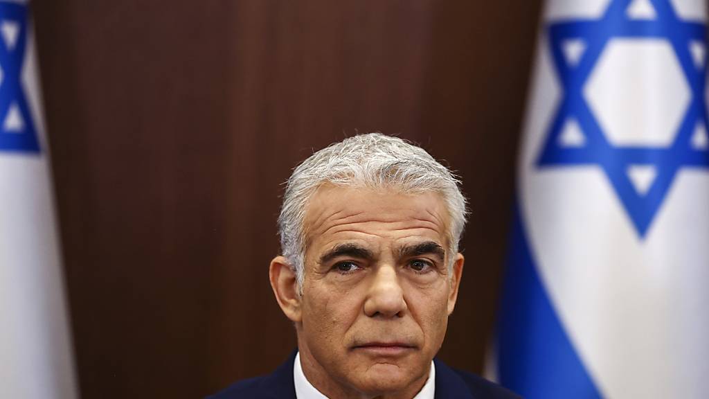 ARCHIV - Israels Oppositionsführer Jair Lapid fliegt am Sonntag zu Gesprächen mit Spitzenpolitikern in Washington. Foto: Ronen Zvulun/AP/dpa