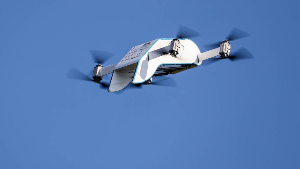 Die Obwaldner Firma Maxon vernetzt sich bei der Drohnenproduktion. (Symbolbild)