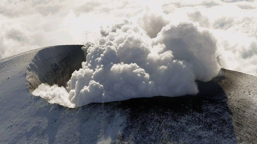 Der Vulkan Asama in der Nähe von Tokio war letztmals im Jahr 2015 ausgebrochen. (Archivbild)