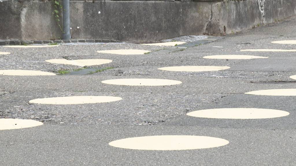 Gelbe Punkte auf St.Galler Strassen sorgen für Verwirrung