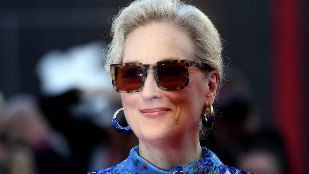 US-Schauspielerin Meryl Streep wird im nächsten Jahr neben Kollegin Emma Stone oder «Vogue»-Chefin Anna Wintour die legendäre Gala des New Yorker Metropolitan Museum of Art leiten. Die «Met»-Gala ist der alljährliche Höhepunkt des gesellschaftlichen Lebens an der Ost-Küste. (Archivbild)
