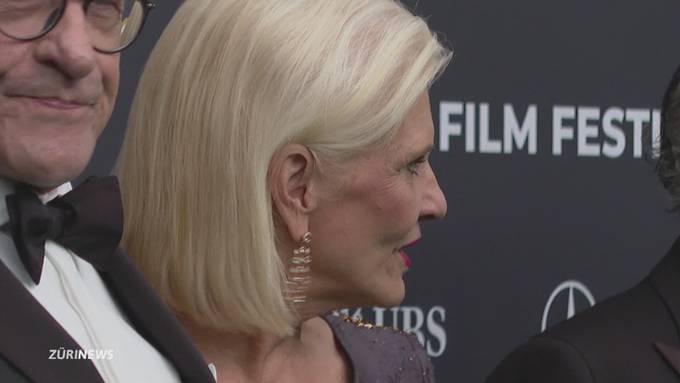 Dakota Johnson eröffnet das ZFF