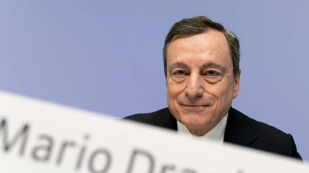 EZB-Chef Mario Draghi verkündet zum vorletzten Mal den Zinsentscheid der Europäischen Zentralbank. (Archiv)
