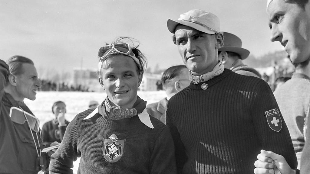 Rudolf Rominger (rechts) mit Josef Jennewein, der als Fahrer des Deutschen Reichs die Abfahrt und die Kombination gewann