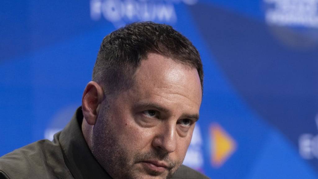 Andrij Jermak, Leiter des ukrainischen Präsidentenbüros, an der Medienkonferenz in Davos GR nach Abschluss der 4. Ukraine-Konferenz über einen Friedensplan.