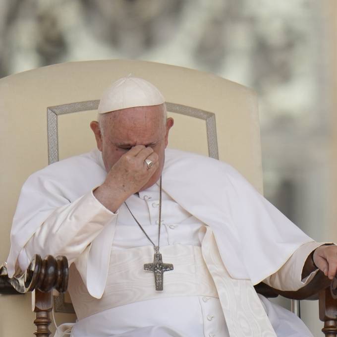 Entwarnung: Papst Franziskus war für Gesundheitschecks im Spital