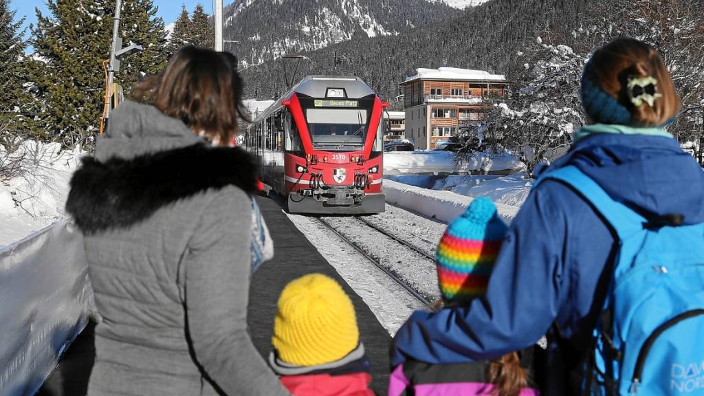 Am WEF in Davos verkehren bereits seit 2018 Shuttlezüge der Rhätischen Bahn.