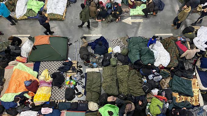 Grenzschutz von Belarus räumt Migrantenlager