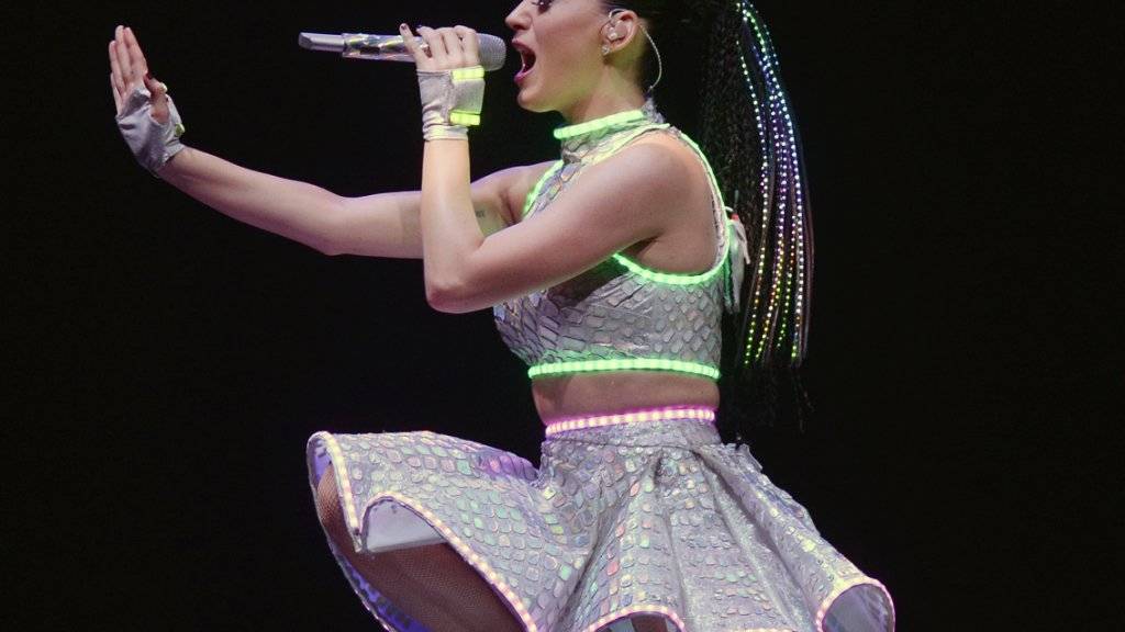 Katy Perry - hier vor einem Jahr im Zürcher Hallenstadion - wird zu den Grammys etwas Bequemeres anziehen - ihren Pyjama (Archiv).