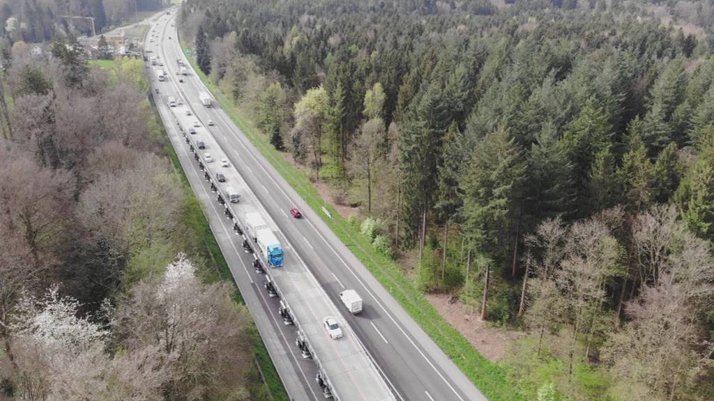 Fertig Astra-Bridge: Mobile Baustellenbrücke auf der A1 wird abgebaut