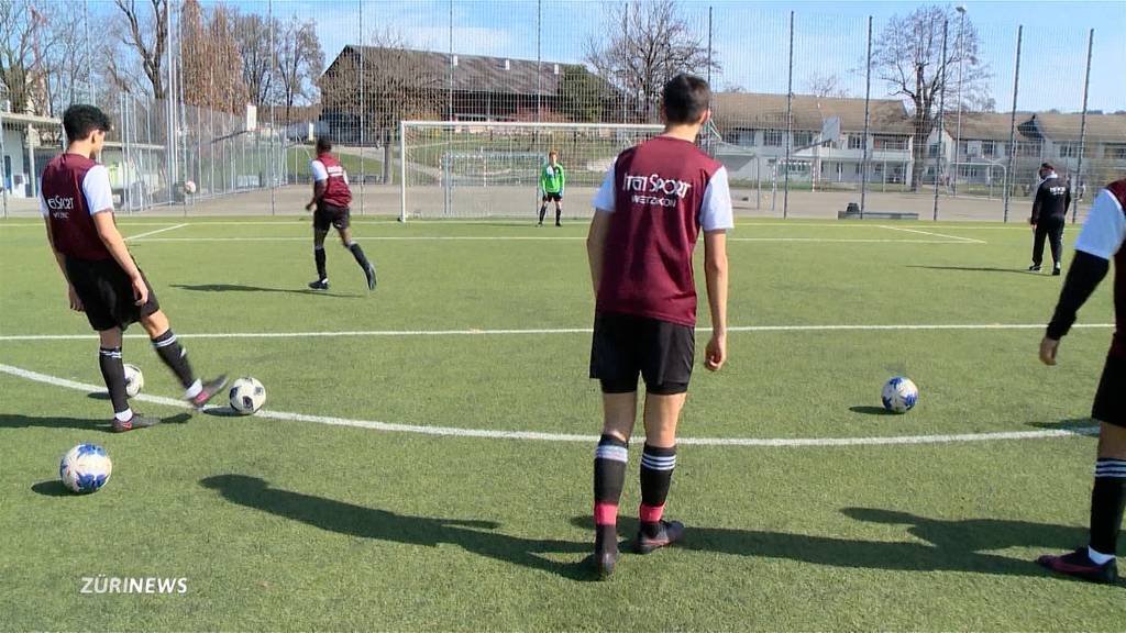 Fussball-Genuss bei den Junioren, Ungewissheit bei den Erwachsenen