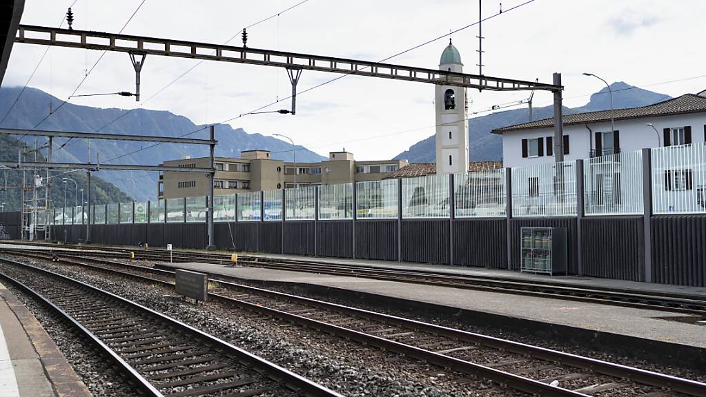 Die SBB fahren mit einer neuen Strategie bis ins Jahr 2030. Gleisabschnitt der SBB am Bahnhof Melide TI. (Themenbild)