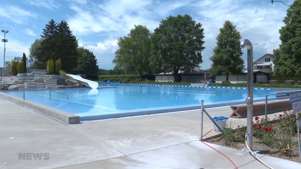 Fällt der Beginn der Badesaison ins Wasser?