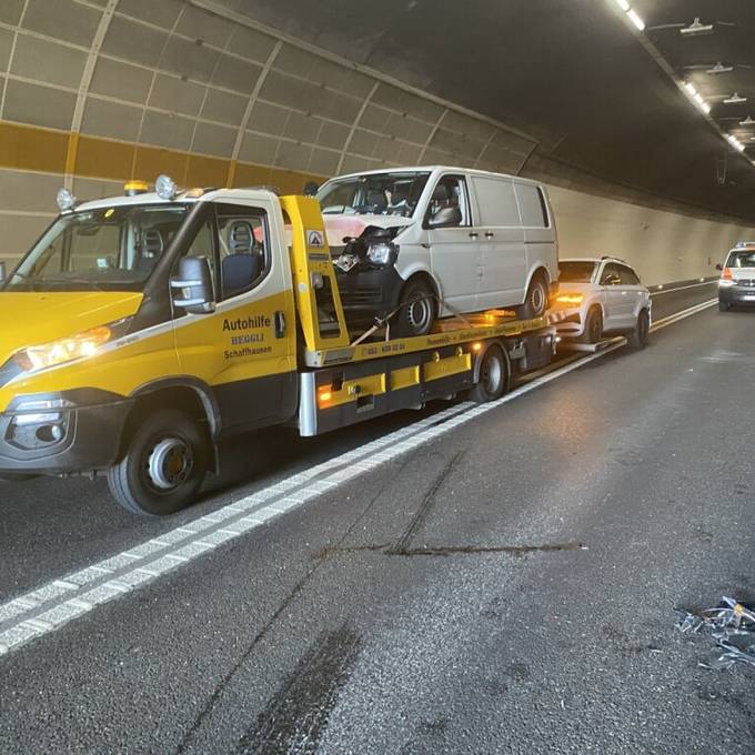 Schon wieder Unfall im Schaffhauser Fäsenstaubtunnel