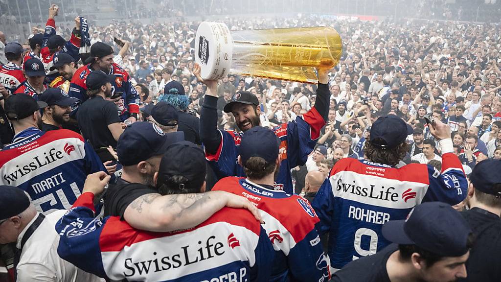 Bei der Kurzberichterstattung über die National League hat die SRG sich an bestimmte Regeln zu halten. (Archivbild)