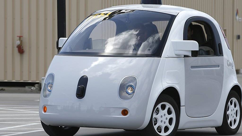 Selbstfahrende Autos wie das von Google werden laut einer ETH-Studie zu mehr Verkehr führen. (Archivbild)