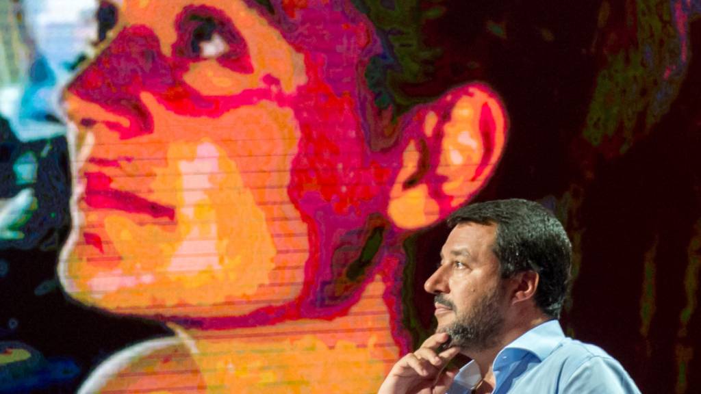 Salvini vor Rackete-Prozess trotzig - Ex-Kapitänin nicht vor Ort