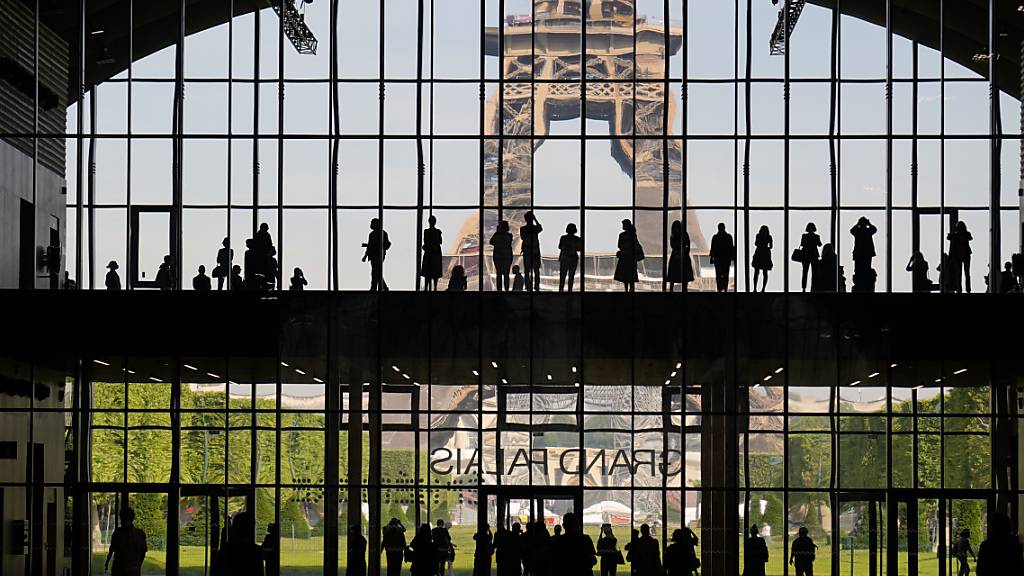 ARCHIV - Die Lockerung der Corona-Maßnahmen gilt nicht für Frankreich. Foto: Francois Mori/AP/dpa