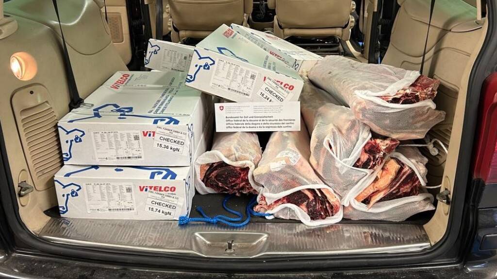 Grenzwächter entdeckten in Diessenhofen 200 Kilogramm geschmuggeltes Fleisch.