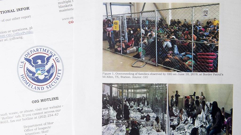 Der Bericht der Aufsichtsbehörde des US-Ministeriums für Innere Sicherheit enthält Fotos, die völlig überfüllte Zellen mit Migranten zeigten.
