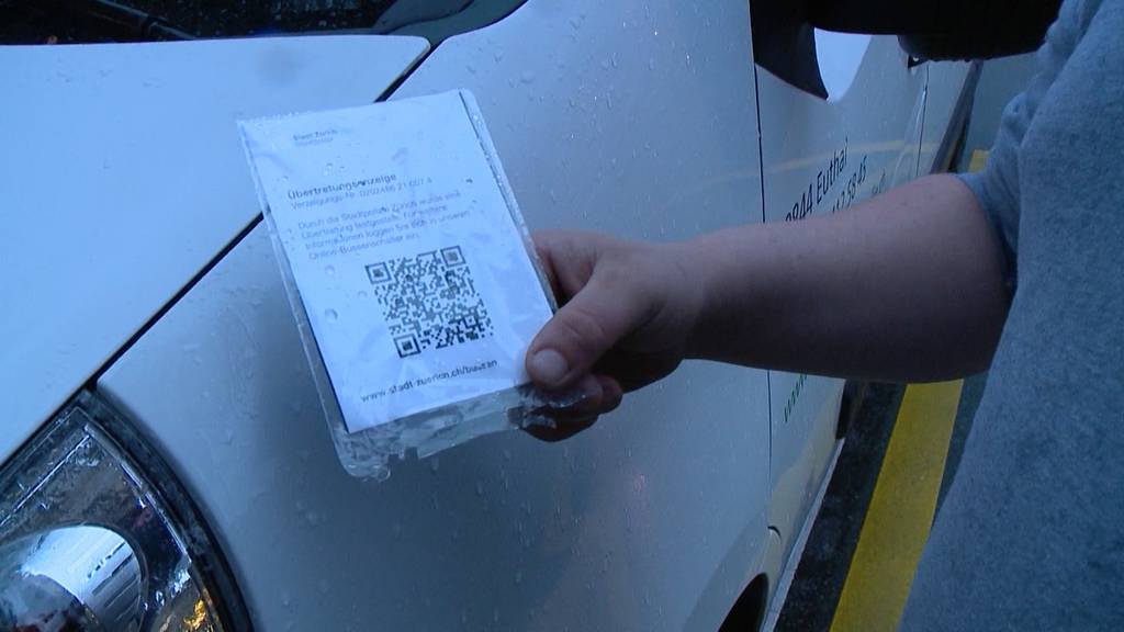 Stadtpolizei Zürich verteilt jetzt Bussen mit QR-Code