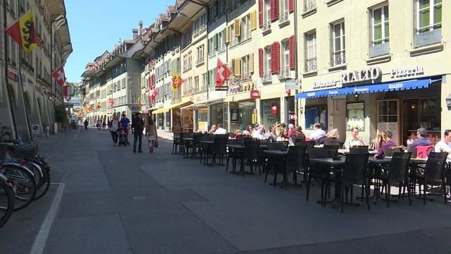 Längeres Nachtleben in Bern?