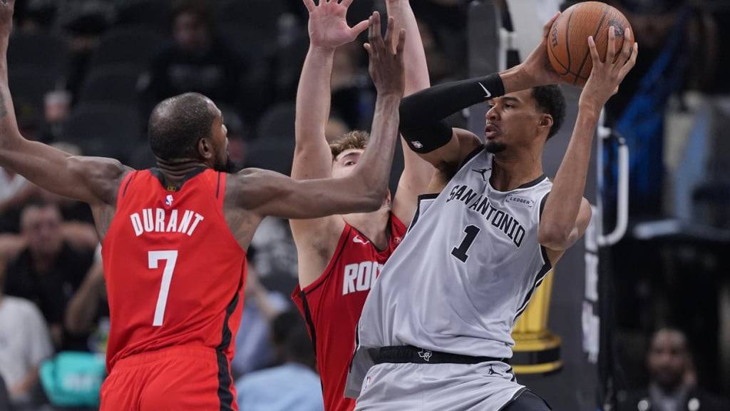 Die San Antonio Spurs gewinnen gegen die Houston Rockets