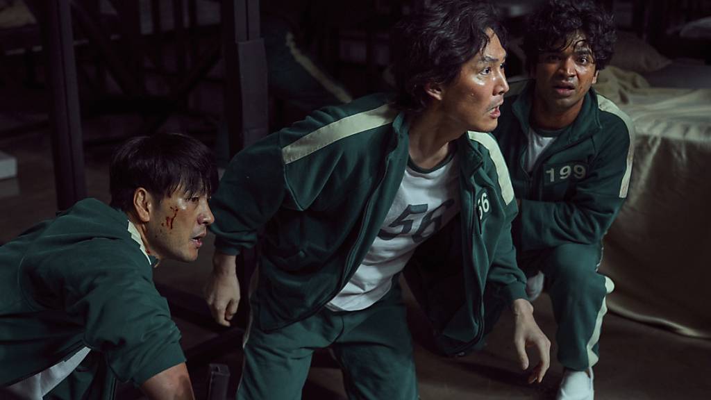 Südkoreanische Darsteller in einer Szene von «Squid Game»: Die vielen Gewaltszenen stellten für Kinder eine sehr hohe psychische Belastung dar.