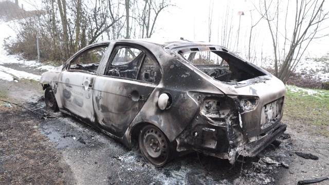 Verkohlte Leiche in Auto