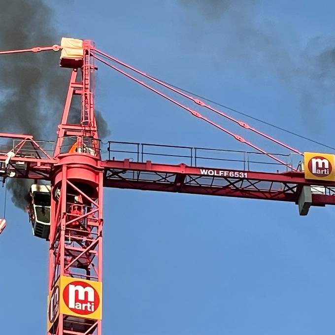 Nach Bränden auf Kran: Baufirma muss die Kabine ersetzen