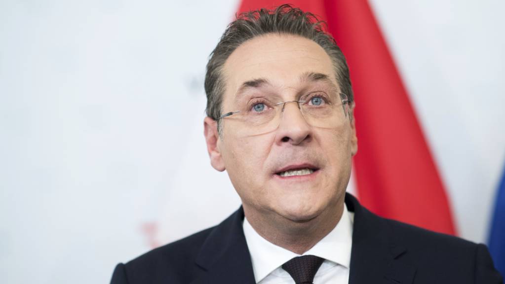 Der ehemalige FPÖ-Parteichef Heinz-Christian Strache lässt die Mitgliedschaft bei seiner Partei ruhen und beendet seine politische Karriere. (Archivbild)