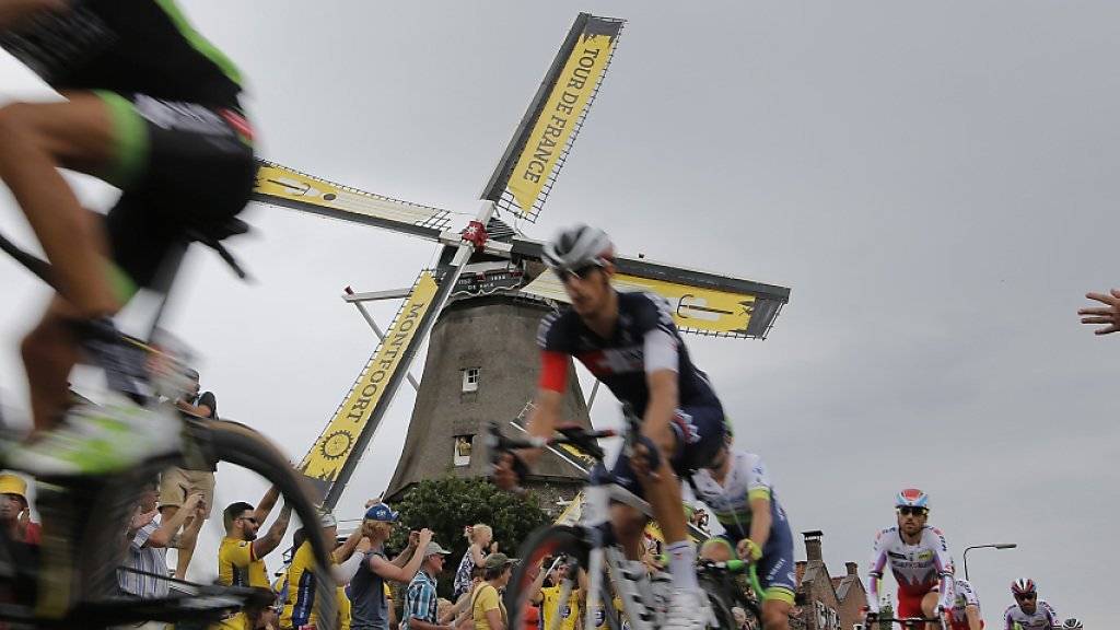 Start im Ausland: Dieses Jahr startete die Tour de France in Holland (Bild), 2017 fällt der Startschuss in Düsseldorf
