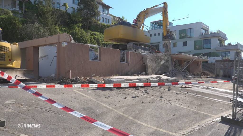 Betonplatte stürzt auf Arbeiter: 19-Jähriger stirbt in Stäfa