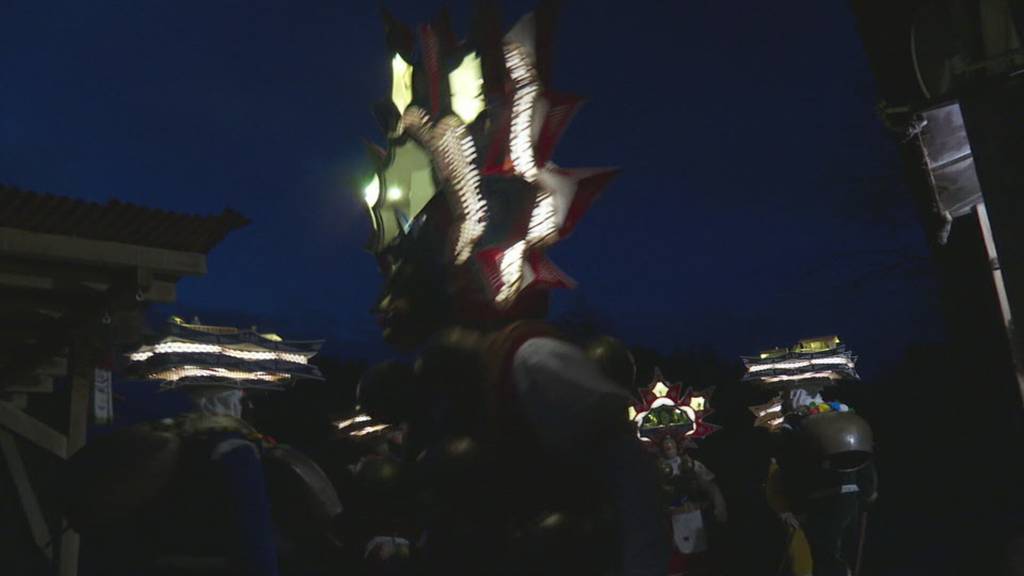 Mit den Silvesterchläusen im Appenzellerland