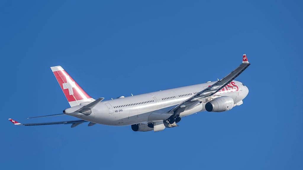 Die Swiss baut den Winterflugplan aus. Insbesondere in die USA fliegt die Gesellschaft häufiger.(Symbolbild)