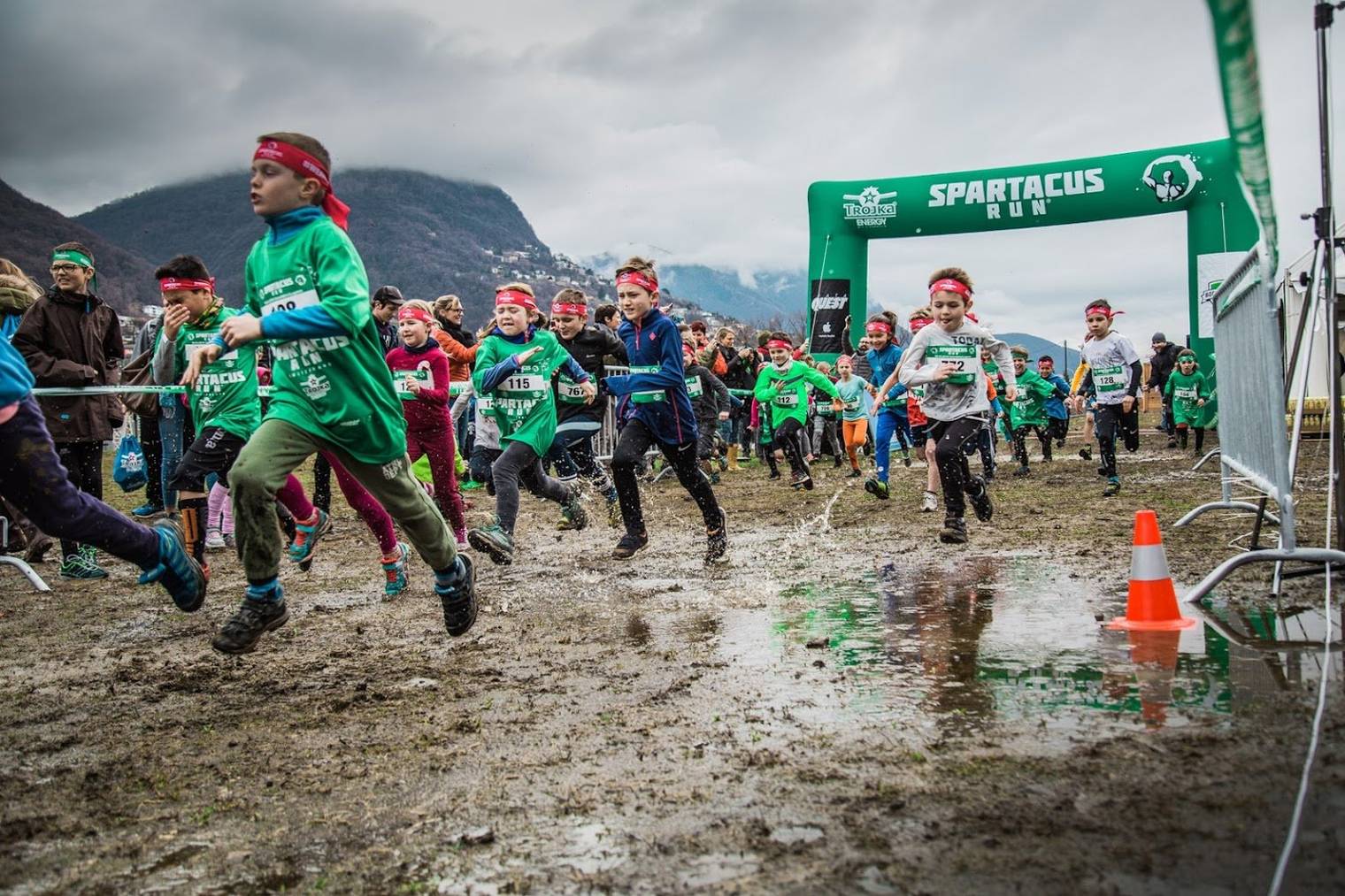 Es gilt einige Hindernisse zu überwinden. Am Samstag findet der Spartacus Run in St.Gallen statt. (Bild: Spartacus Run)