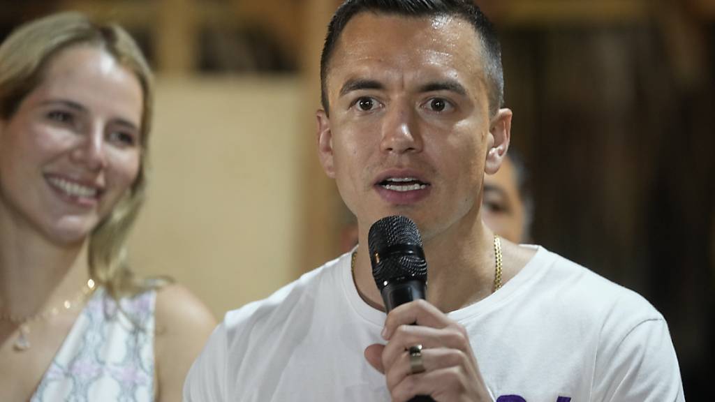 Daniel Noboa hat die Stichwahl in Ecuador gewonnen und wird jüngster Präsident in der Geschichte des südamerikanischen Landes. Foto: Martin Mejia/AP/dpa