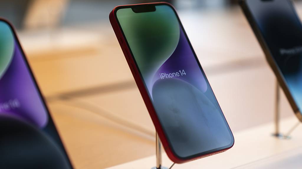 Die Entwicklung von eigenen Modems für die Verbindung der iPhones zum Mobilfunk-Netz verläuft bei Apple anscheinend holperiger als erhofft.