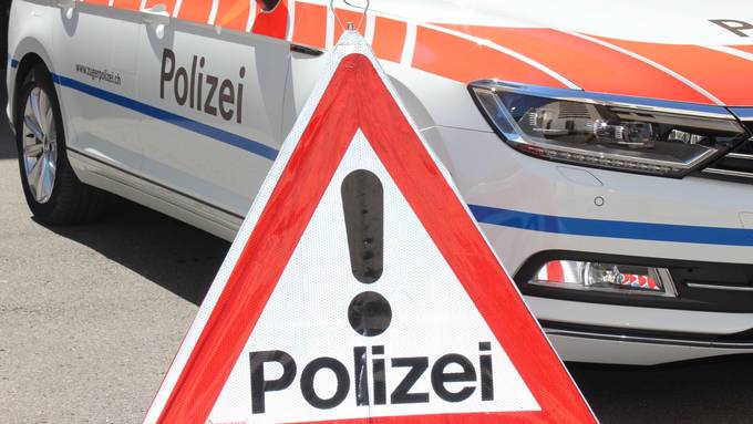 Lexus- und Volvo-Fahrer geraten aneinander – Zuger Polizei sucht Zeugen