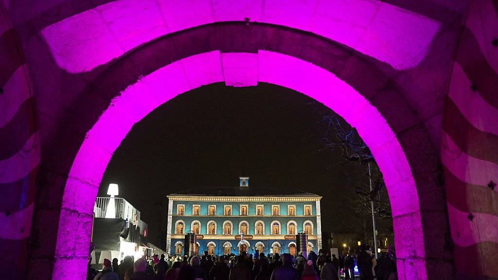 Beim Lichtfestival im Zähringerstädtchen Murten sind Mauern und historische Gebäude Projektionsflächen für künstlerische Inszenierungen.