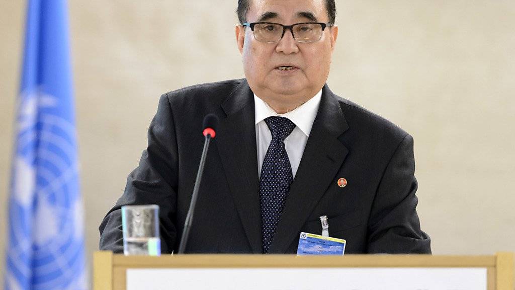 Der nordkoreanische Aussenminister Ri Su Yong spricht im Menschenrechtsrat - und kündigt an, dass sein Land diesen künftig boykottieren wolle.