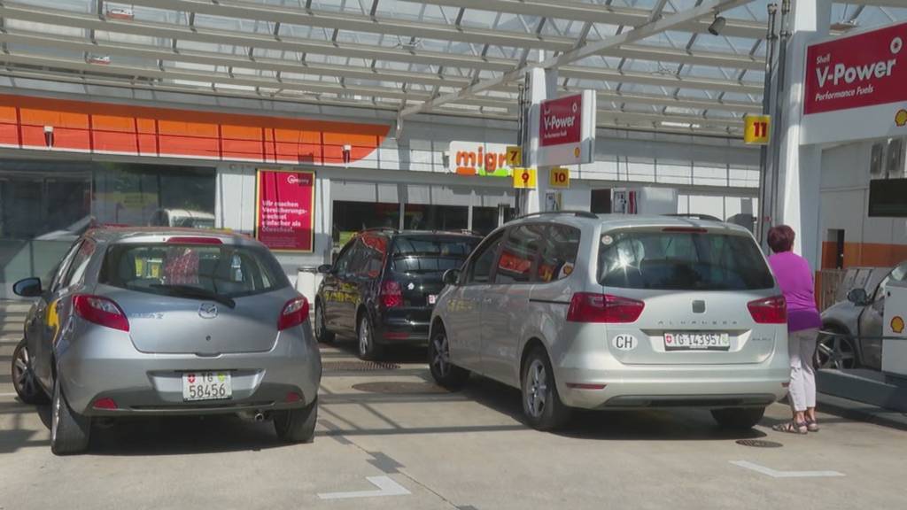 Überfall in skurrilem Look