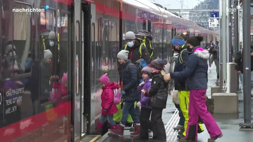 Feierliche Einweihung des Kantonsbahnhofs Uri in Altdorf