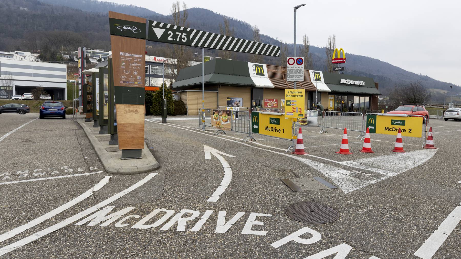 Bald soll auch im Toggenburg eine Filiale von McDonald's stehen. (Symbolbild)