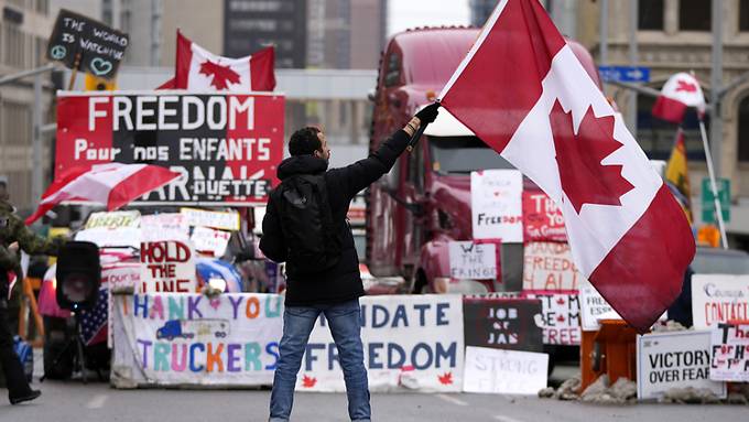 Trucker-Proteste: Trudeau kündigt Eingreifen an – Furcht vor Gewalt