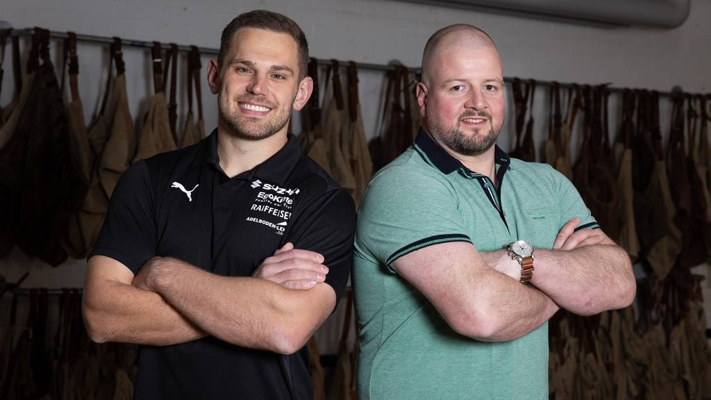 Remo Käser und Florian Gnägi ergänzen das TeleBärn-Expertenteam (Foto: Anne-Camille Vaucher)