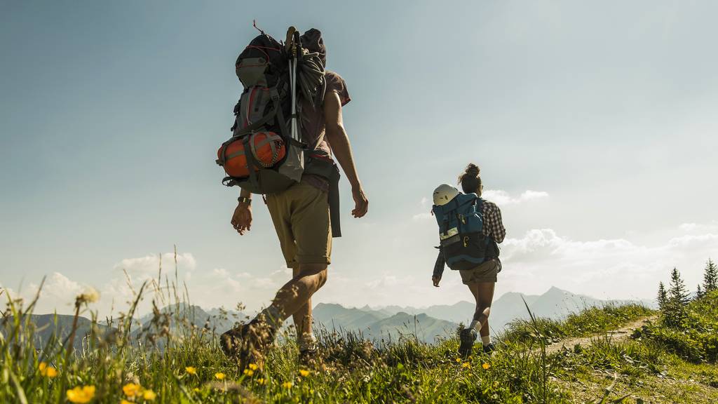 Das verlängerte Wochenende bietet Wanderfans eine erste Möglichkeit, in die Berge zu gehen.