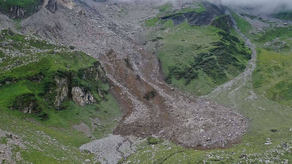 Rund 450'000 Kubikmeter Fels lösten sich im Bisisthal.